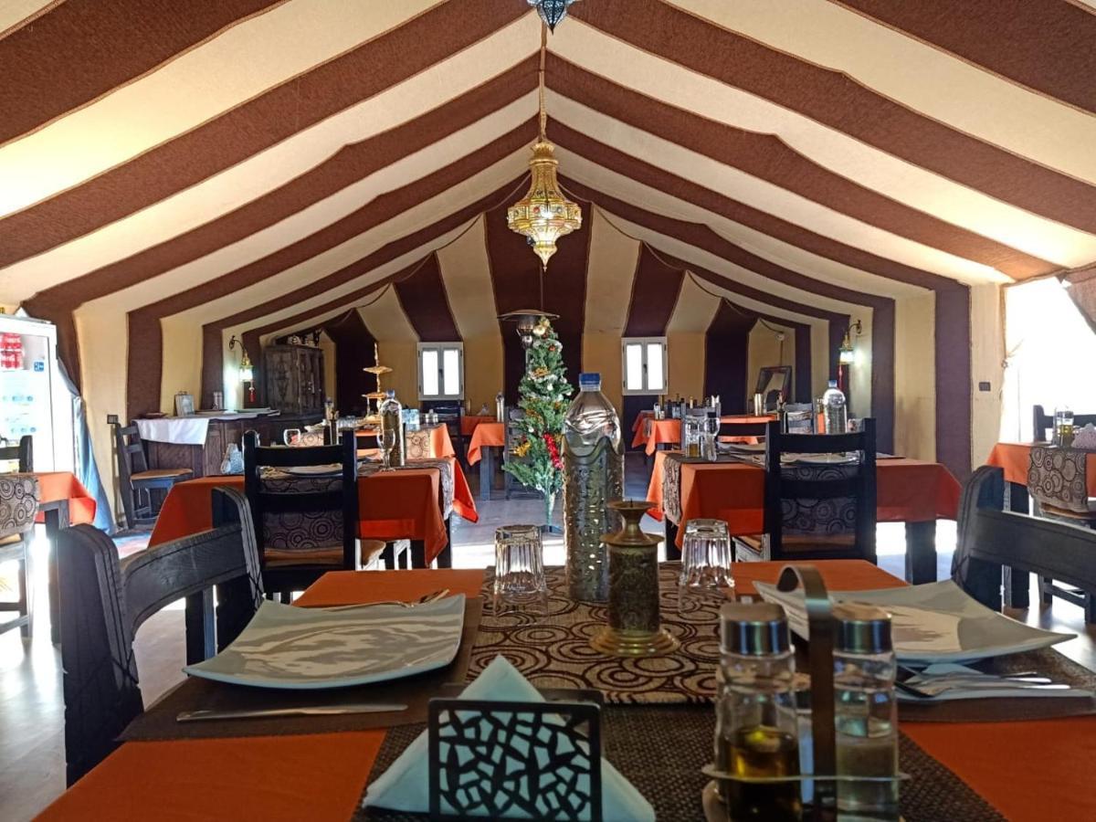 Hotel Sahara Sky Luxury Camp à Merzouga Extérieur photo