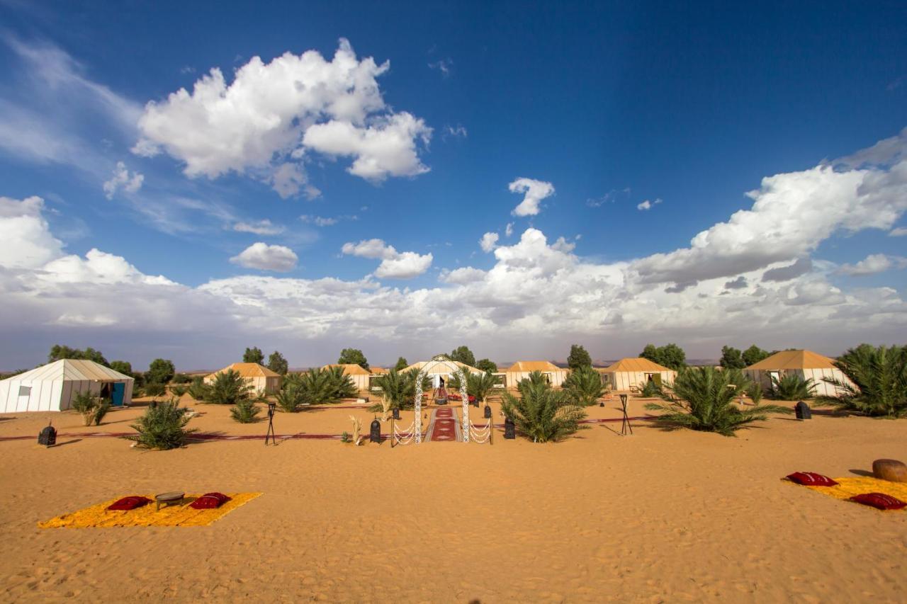 Hotel Sahara Sky Luxury Camp à Merzouga Extérieur photo