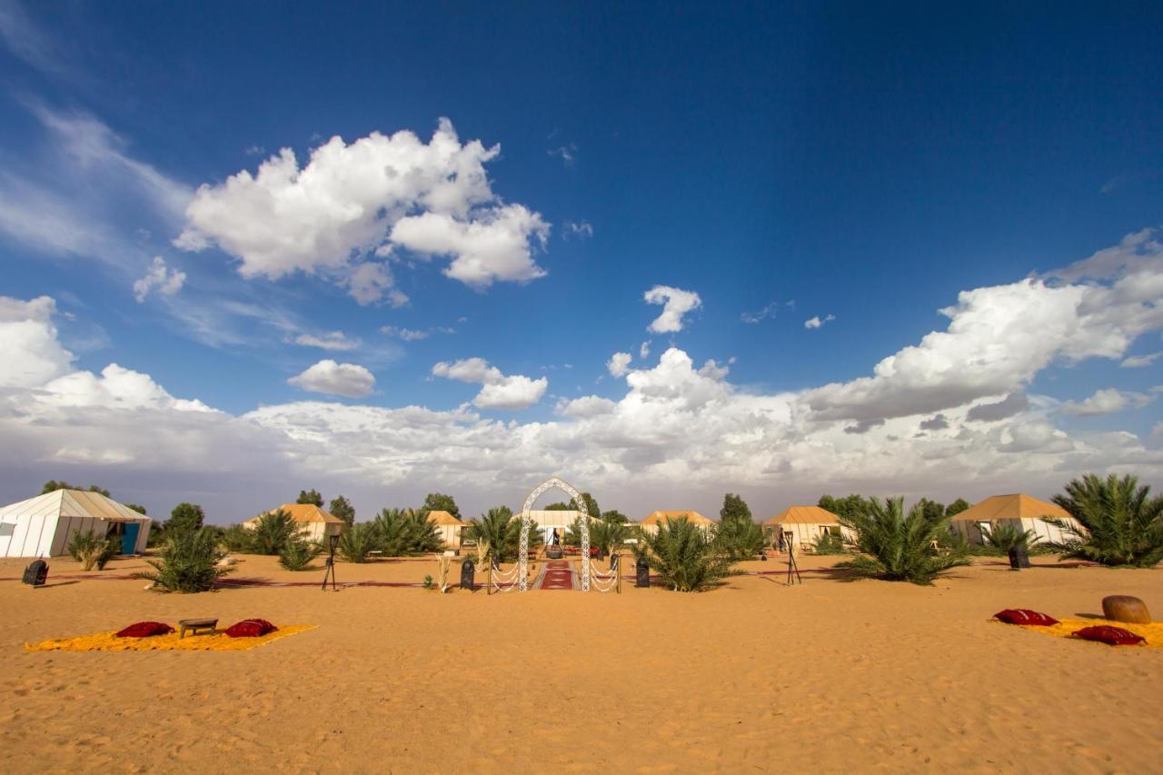 Hotel Sahara Sky Luxury Camp à Merzouga Extérieur photo